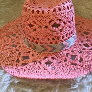 New! Lucca Straw pink rancher